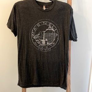Magnolia T-shirt